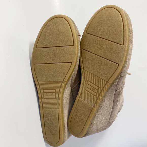TOMS Kala Wedge Bootie Desert Suede - Women's size 7 - Picture 3 of 5